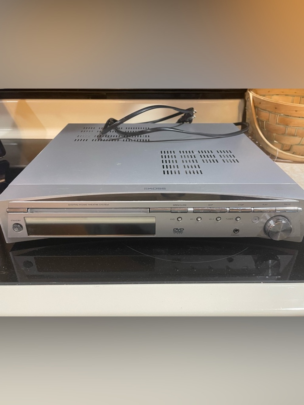 Koss KS-4102 Digital Home Theater Video And Audio DVD System Receiver Only